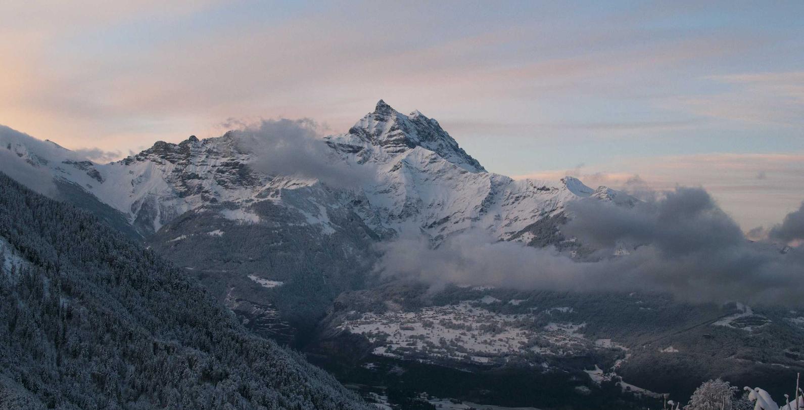 话机世界实名账号：丽江注册公司代理